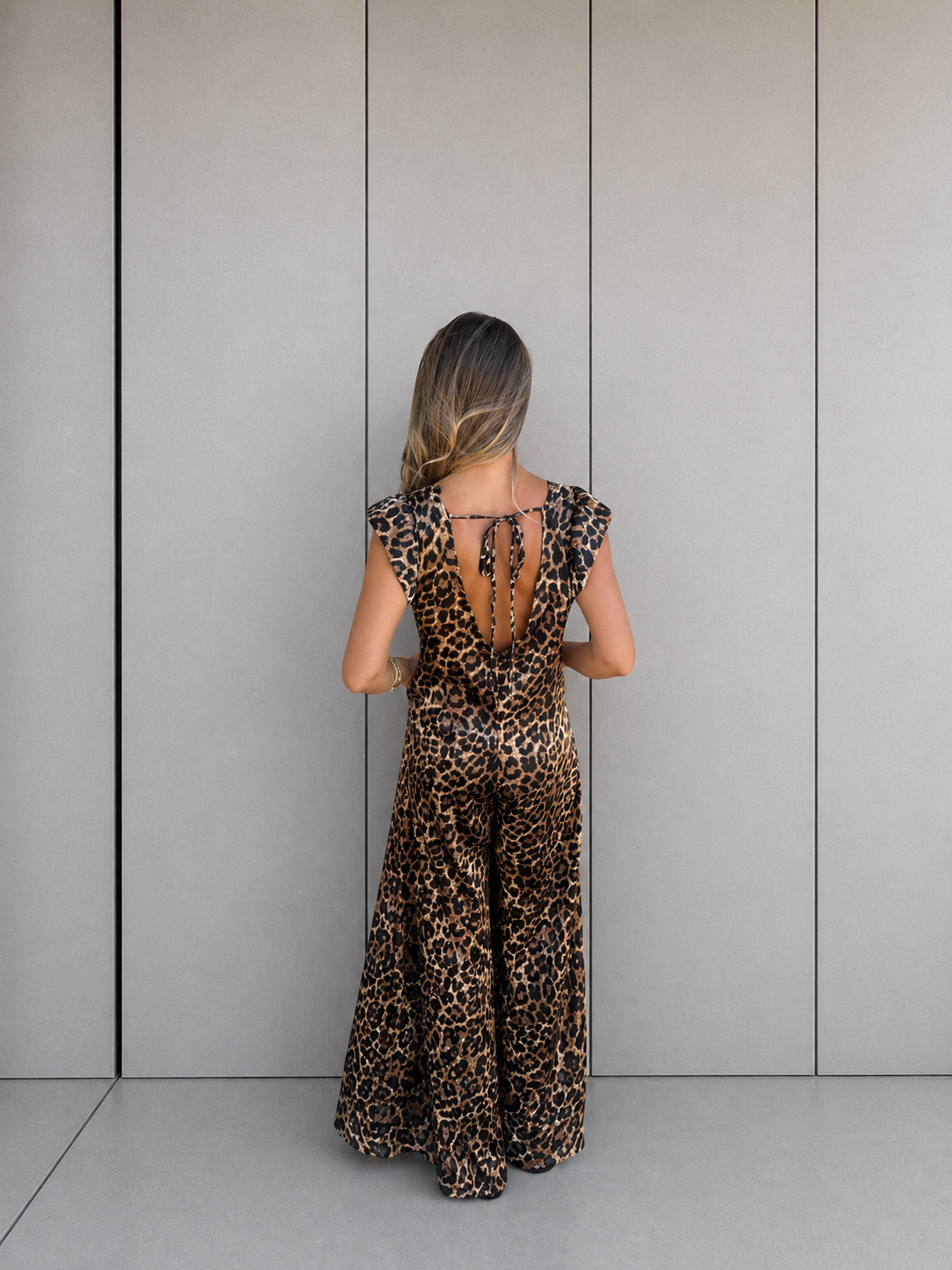 CASSANDRA™ - Trendy V-Neck Jumpsuit