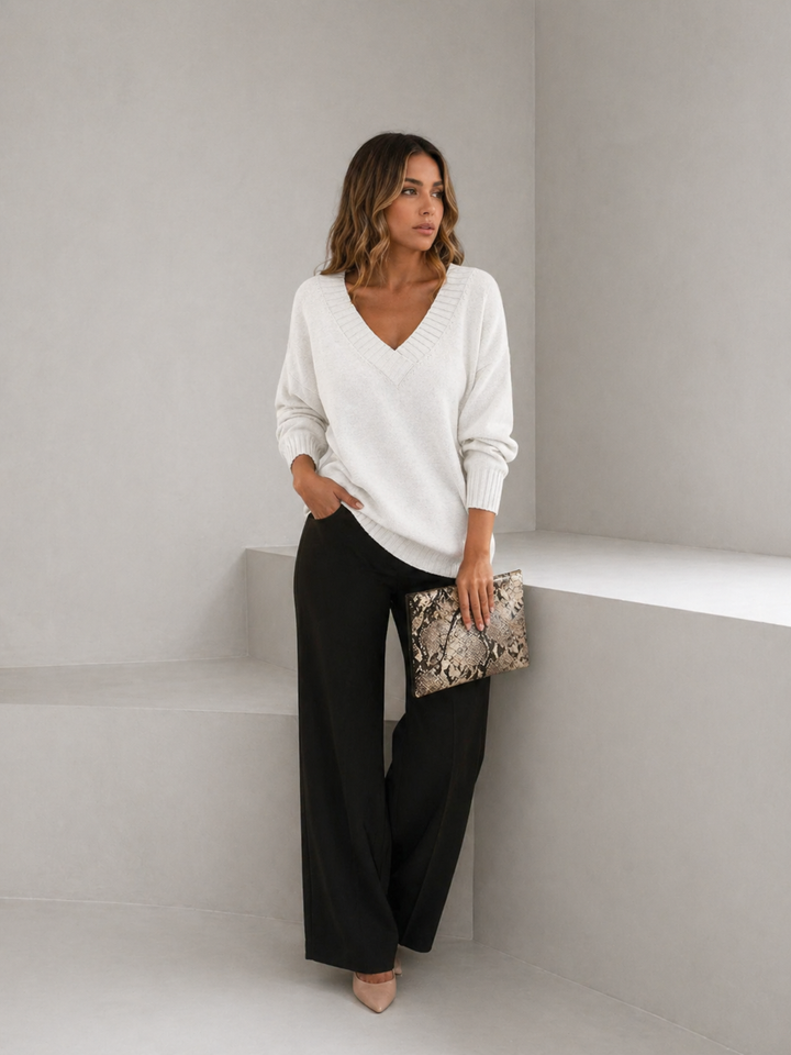 LILLIAN™ - Lightweight V-Neck Sweater