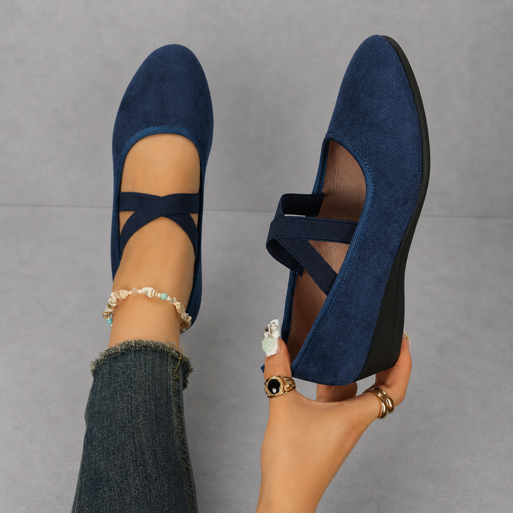 VERA™ – Breathable Wedge Slip-On Closed Shoes