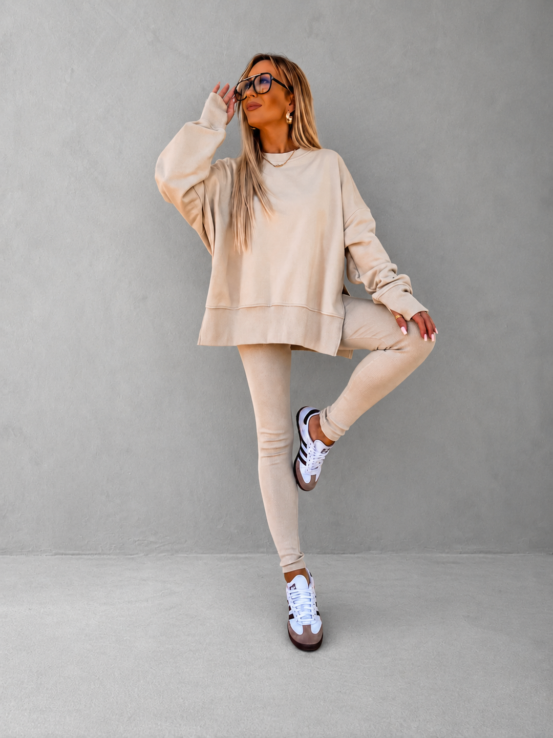 YACHI - Casual Long Sleeve Sweatshirt and Pants Set