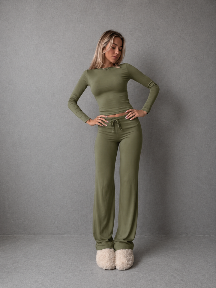 CECILY™ – Slim Fit Long Sleeve Crop Tee & Pants Matching Set