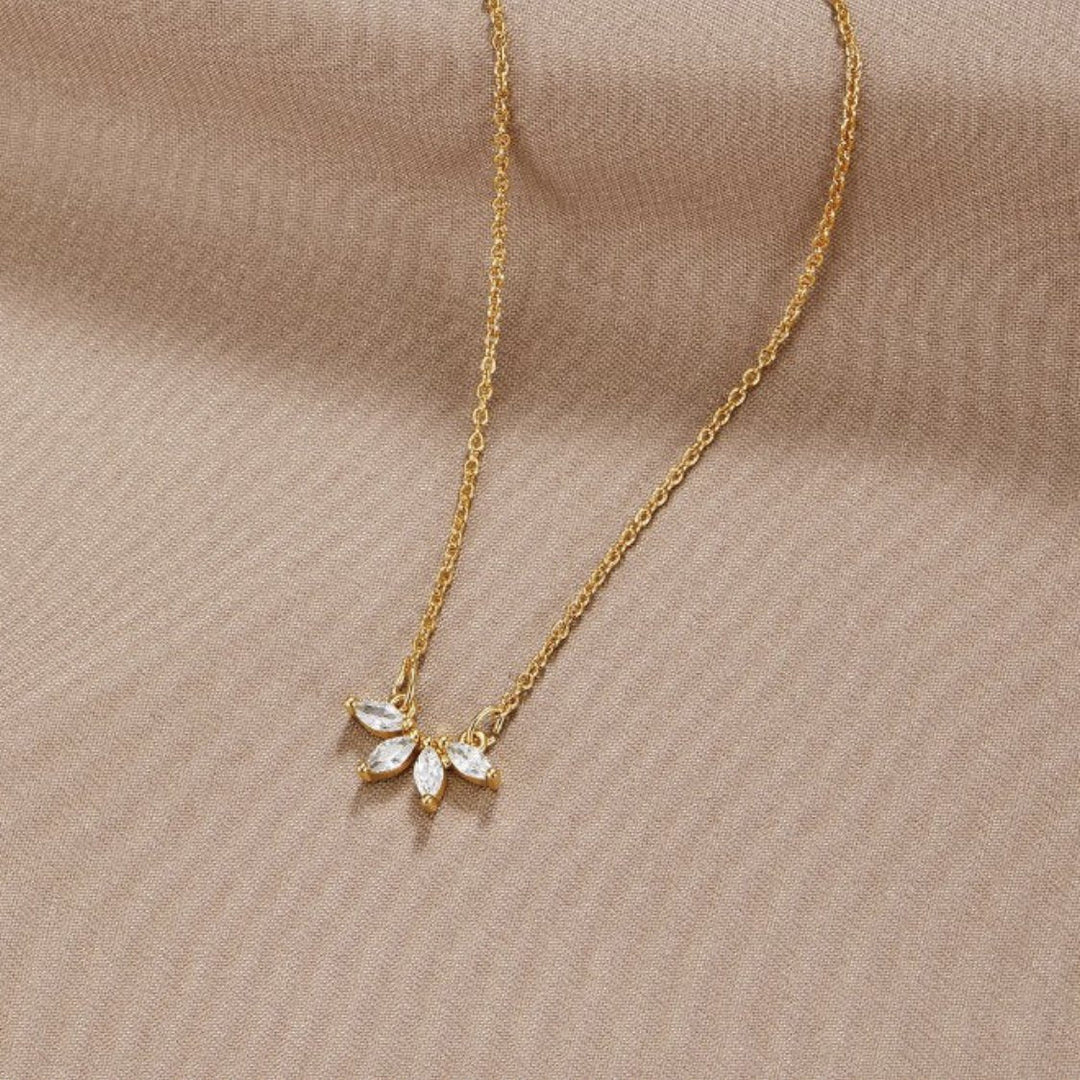 Stela – Necklace